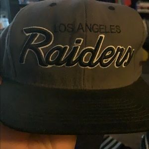 Los Angeles Raiders Mitchell & Ness SnapBack